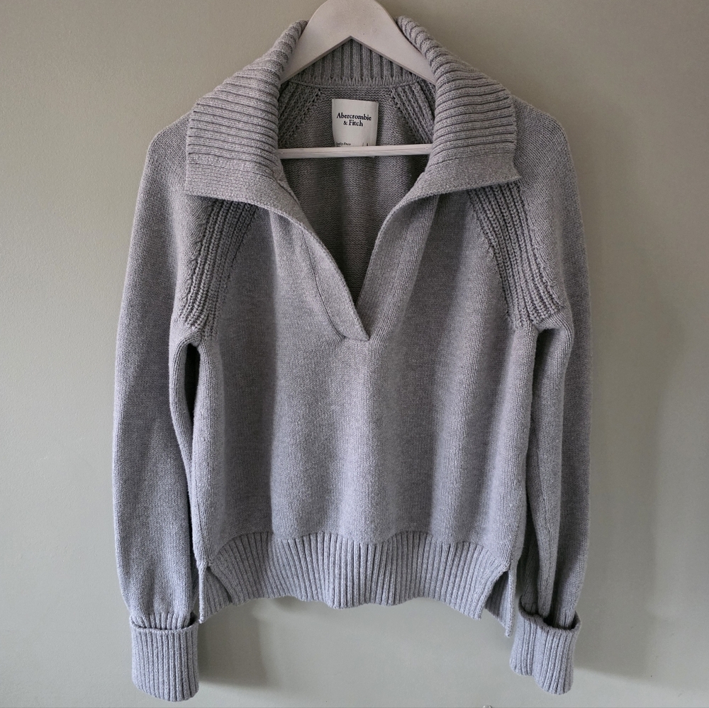 Abercrombie & Fitch L Modern Contemporary Elevated Loungewear Knit Polo Sweater - Picture 2 of 14